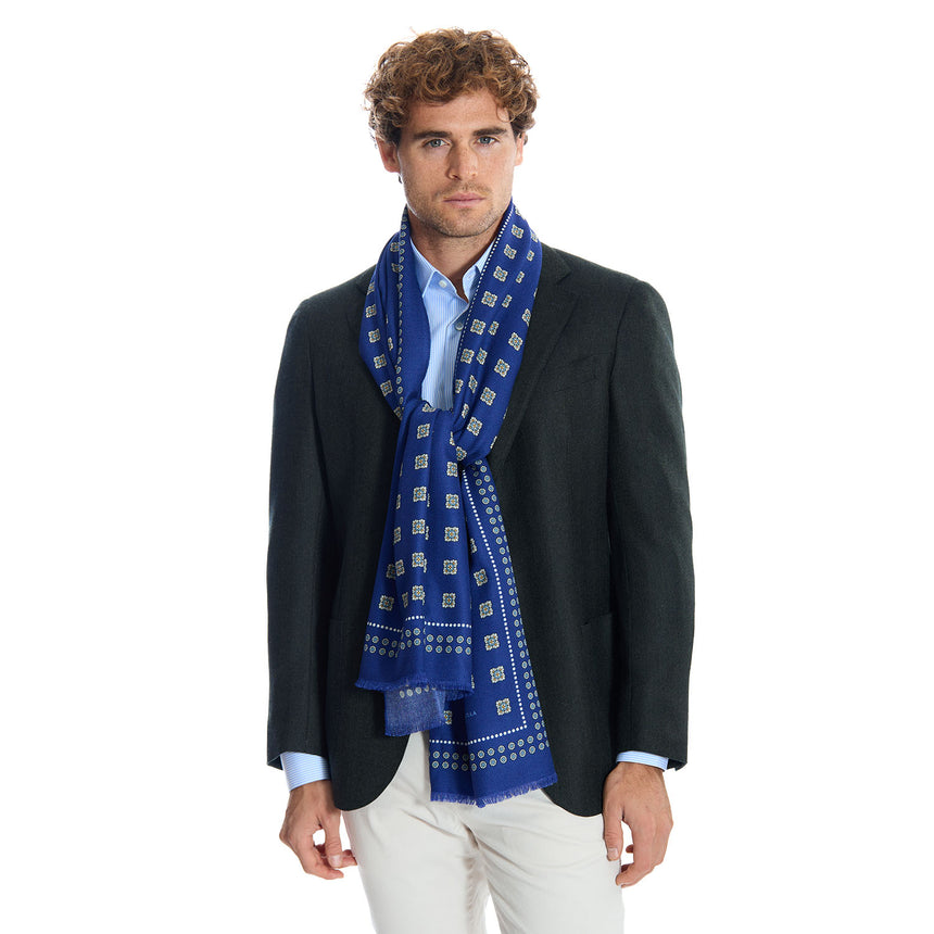 BLUE WOOL STOLE