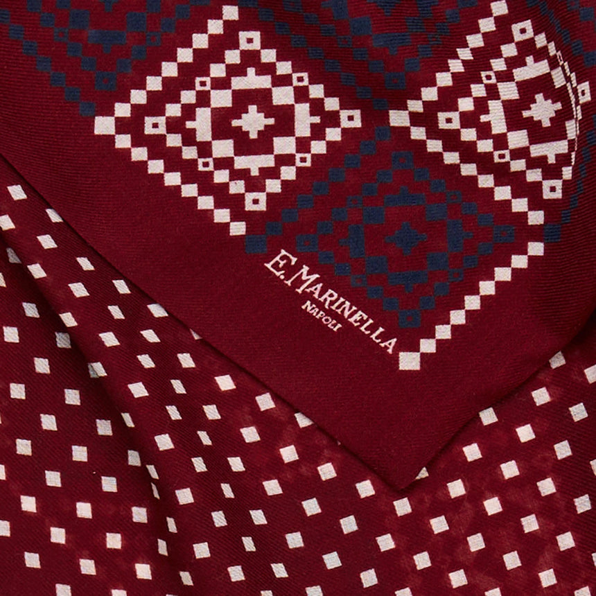 BURGUNDY TRIANGLE WOOL SCARF